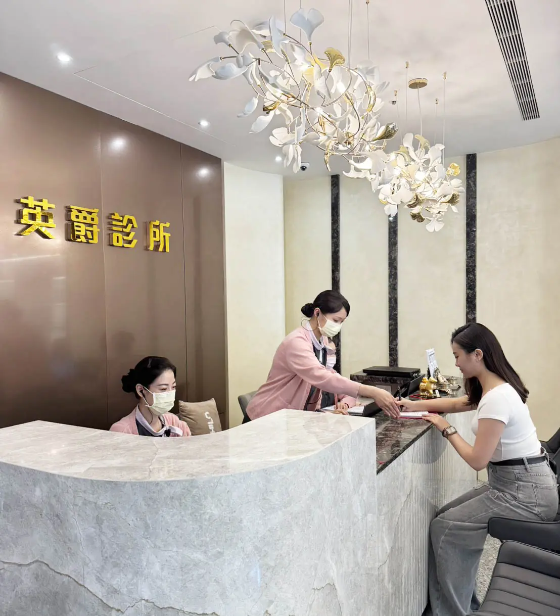 Julie : 從暗沉痘疤到無暇好膚質，找回肌膚自信光彩｜心動光